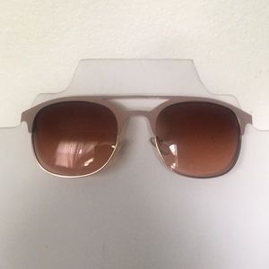 Laundry sunglasses